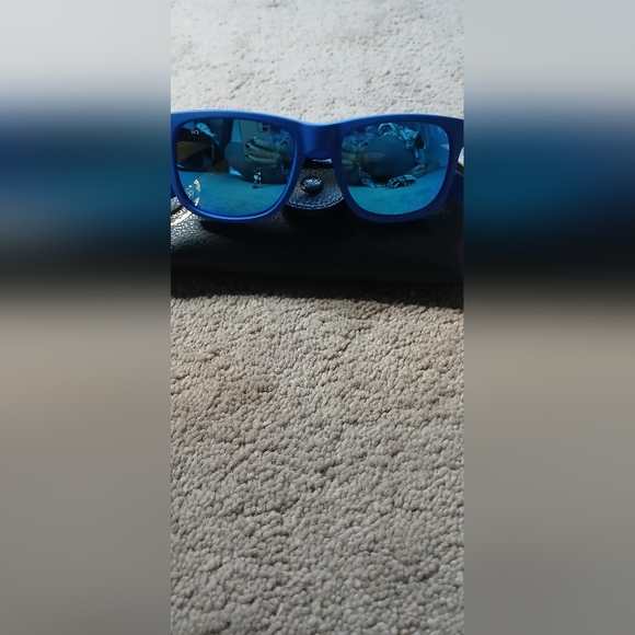Ray-Ban Vibrant Blue Shades. Brand New. - Picture 3 of 6